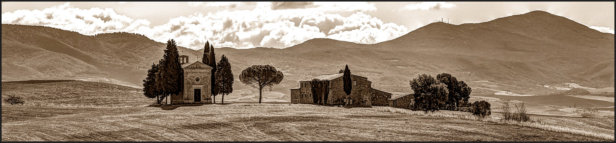 Toscana I    (Panorama-Aufnahme)