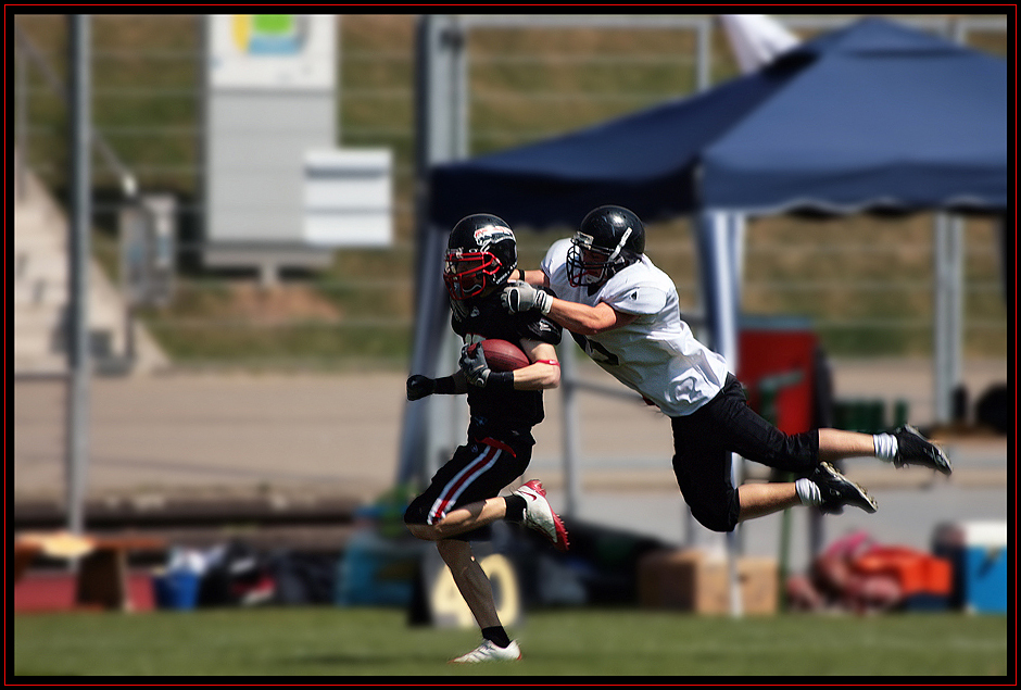 Flying Tackle - Düsseldorf Panther 