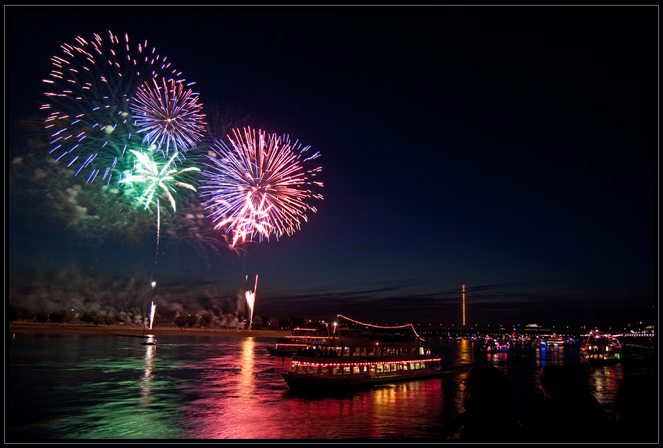 Japanisches Feuerwerk Düsseldorf 