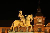 Düsseldorf, Market Square with Jan Wellem Statue